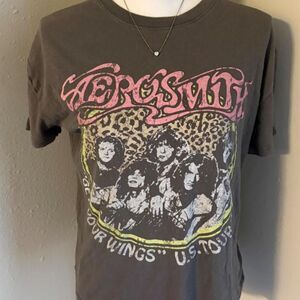 Aerosmith band tee with graphic